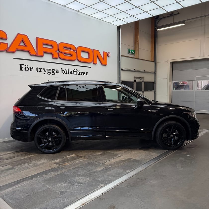 Bild 4 av Volkswagen Tiguan Allspace 5-sätes 2.0 TDI 4M R-Line Cockpit Backkamera Drag