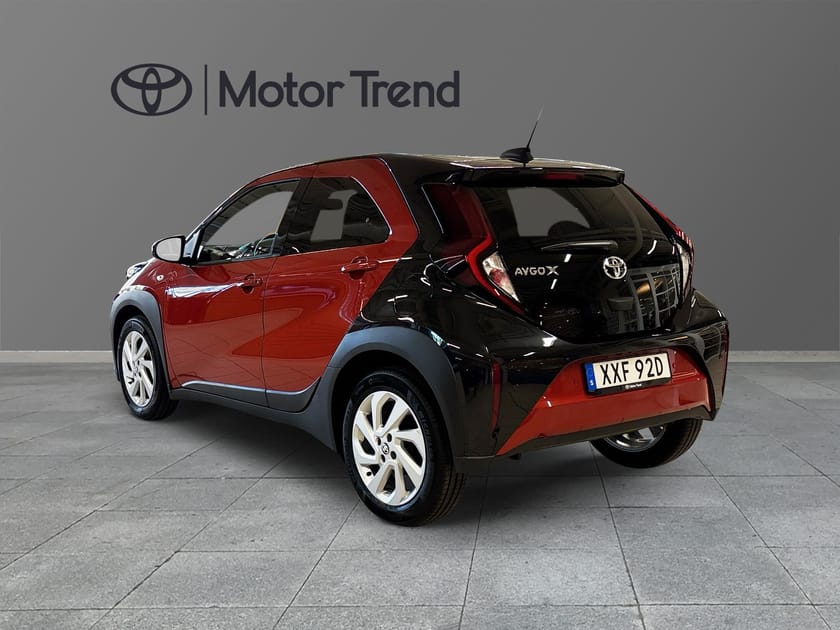 Bild 2 av Toyota Aygo X 1,0 Bensin Automat Pulse Bi-Tone Vinterhjul