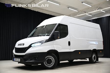 Iveco Daily 35-140 Van 136HK Automat|LED|Drag|Värmare|Backkamera|3.5ton-drag