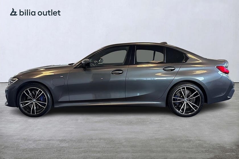 Bild 3 av BMW 330e xDrive Sedan M Sport 292hk Drag Värmare Kamera CarPlay