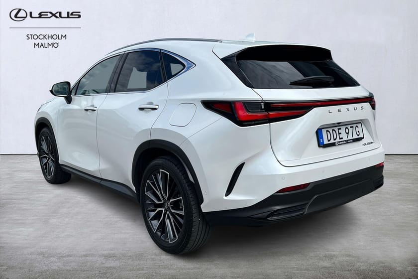 Bild 3 av Lexus NX 450h+ Luxury AWD 309hk P-Värm 360° HUD Keyless Navi