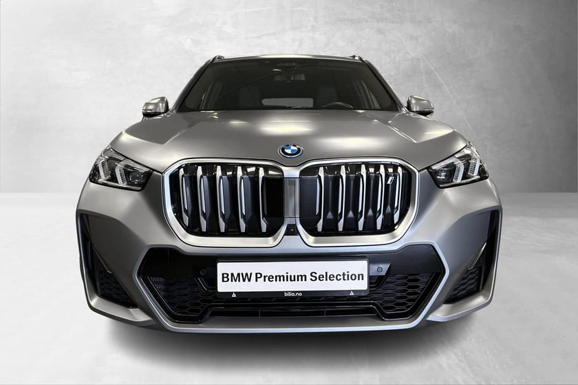 Bilde 5 av BMW iX1 xDrive30 30e Msport, Skinn, Pano, Harman, ACC, 360 kamera, Krok