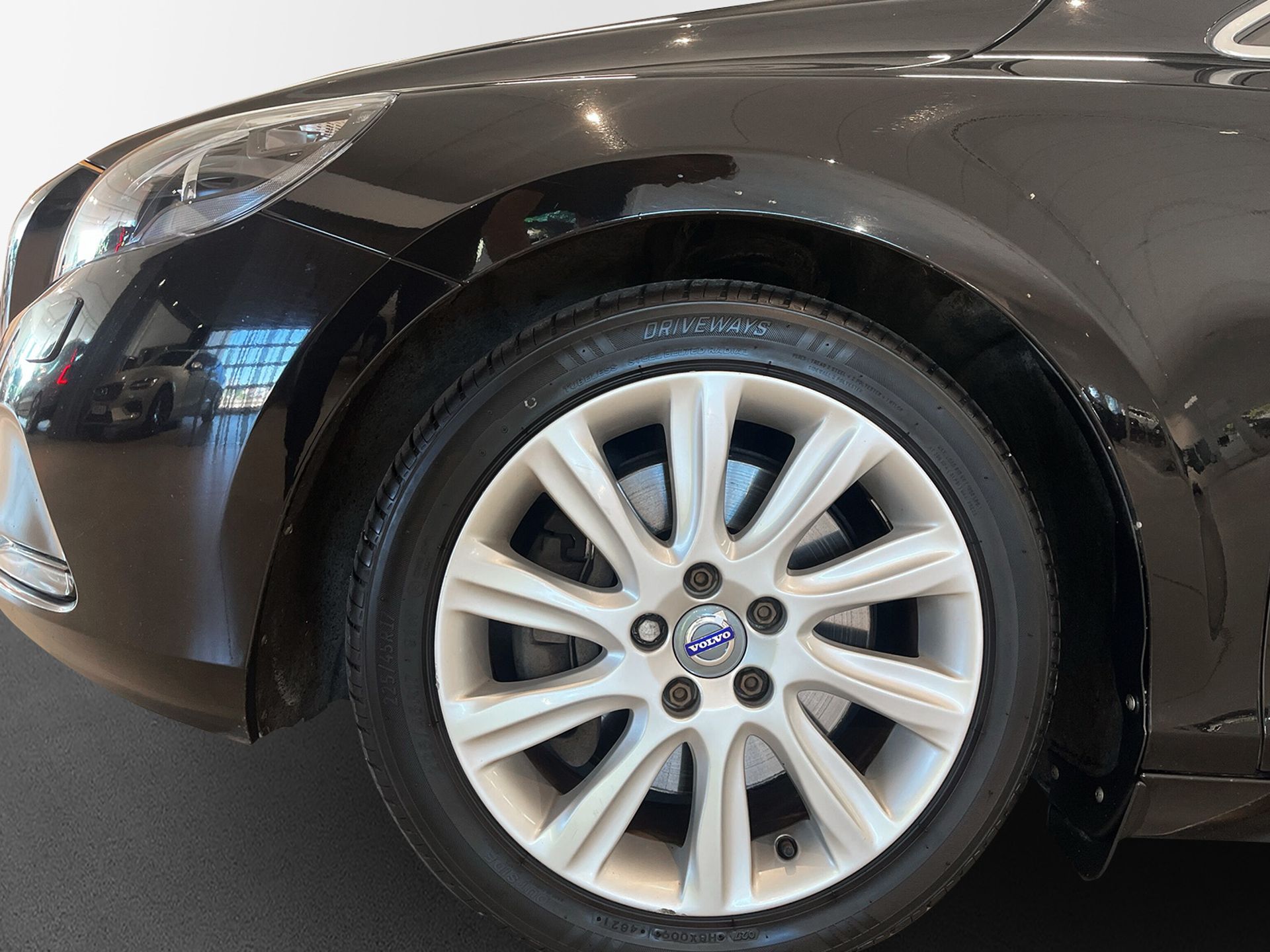 Volvo V40 D4 Momentum Business Edition 2016, bild 5/10