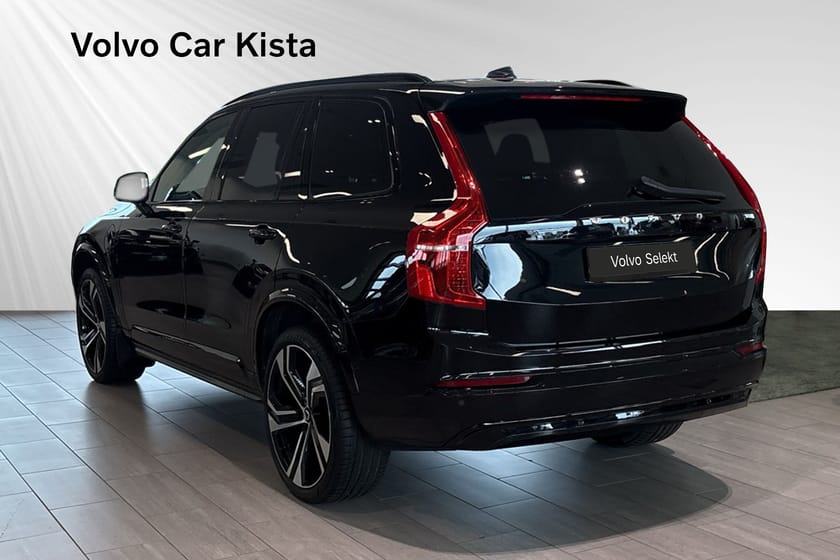 Bild 4 av Volvo XC90 7-seater Recharge T8 Ultimate Dark Edition Luftfj HUD Pano