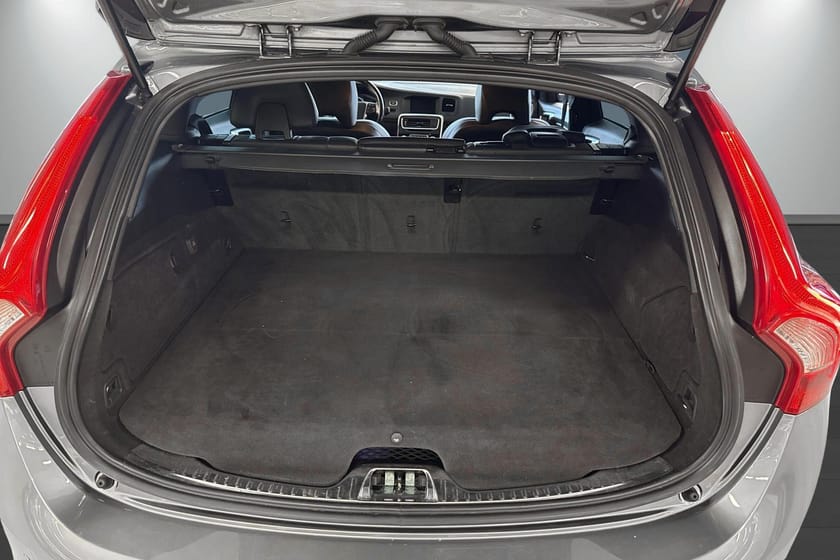 Bilde 5 av Volvo V60 D6 Twin Engine AWD Summum | Avtagbart Tilhengerfeste