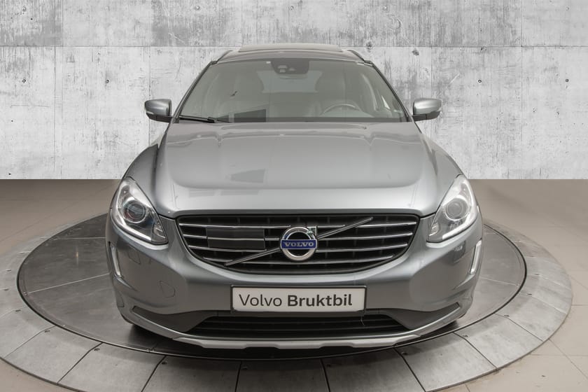 Bilde 2 av Volvo XC60 D4 AWD Summum PANO/KROK/ACC++