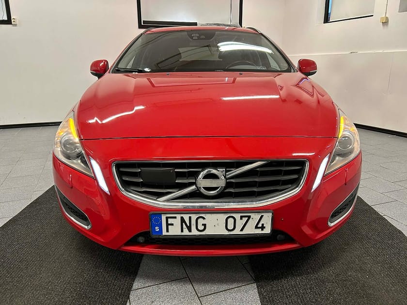 Bild 5 av Volvo V60 D4 AWD 163 Geartronic Momentum Drag Euro 5