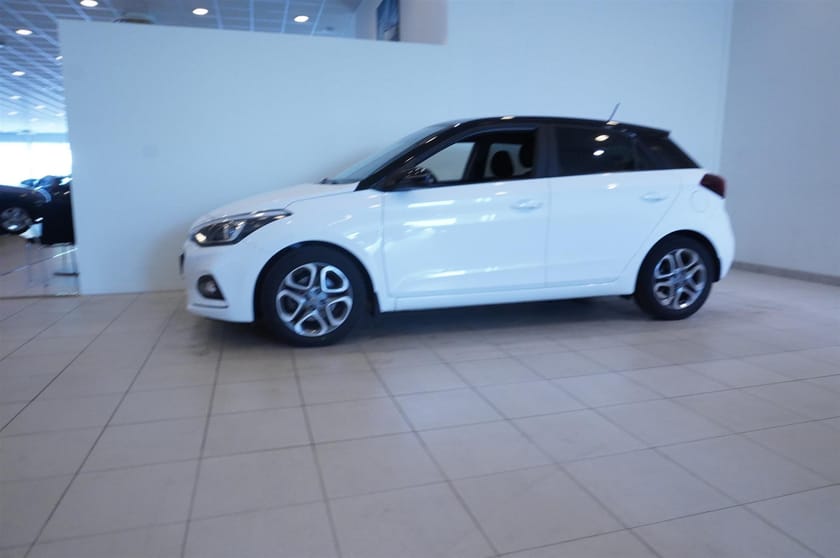 Bild 4 av Hyundai i20 1.0 T-GDi DCT- Limited Edt Trend Led-Ramp, Backkamera, Rattvärme