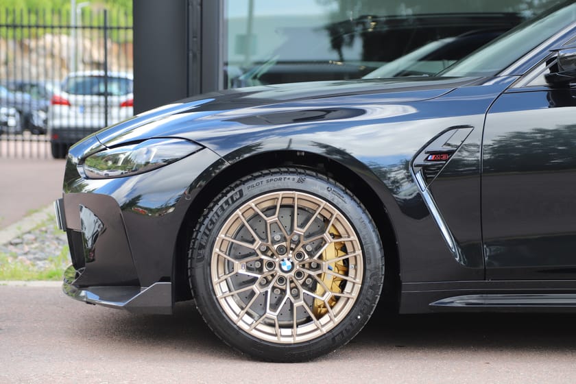 Bild 2 av BMW M3 CS Touring Keramiska / Ordpris 1919"