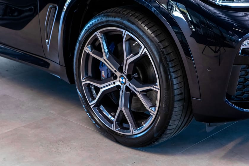 Bilde 3 av BMW X5 xDrive45e iPerformance M-Sport Krok Pano Bakhjulsstyring Luft