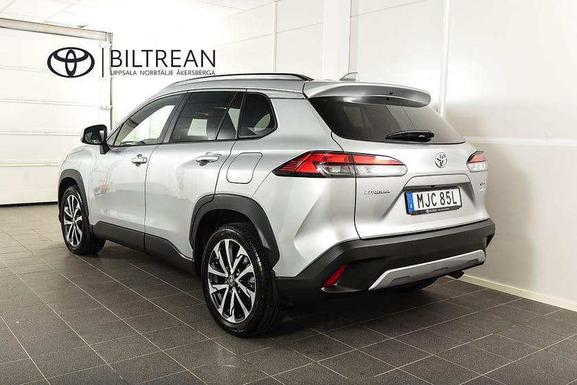 Bild 3 av Toyota Corolla Cross Hybrid AWD-i 2,0 Elhybrid AWD Style Pluspaket Dragkrok