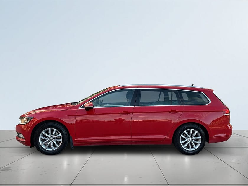Bild 4 av Volkswagen Passat Sportscombi TSI Base SoV-däack/Kamera/Drag/Psens
