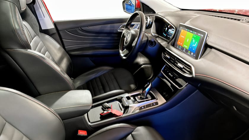 Bild 3 av MG EHS PHEV PLUG-IN HYBRID LUXURY