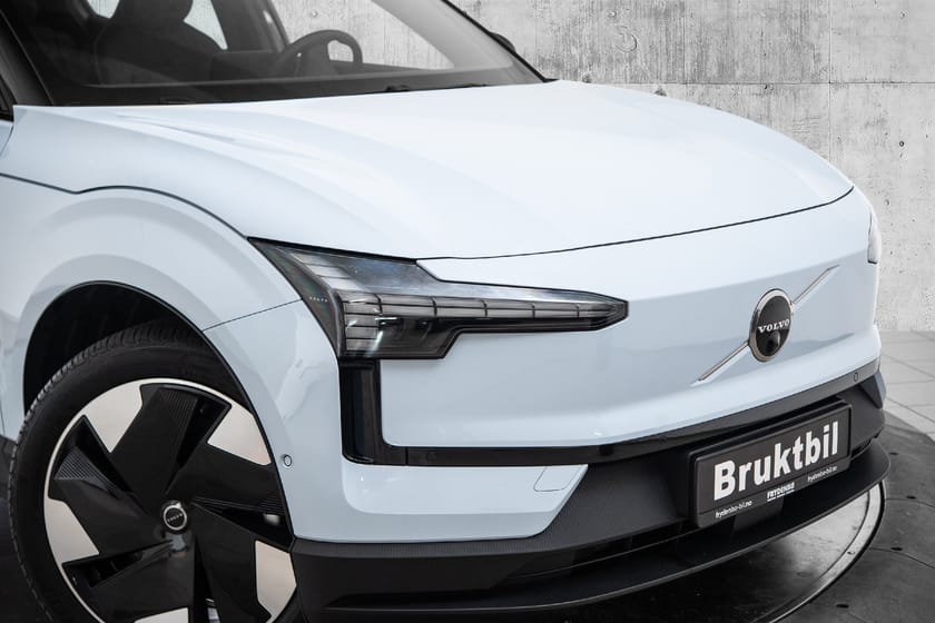 Bilde 3 av Volvo EX30 Twin Motor Performance Ultra PANO|360|19"|H&K