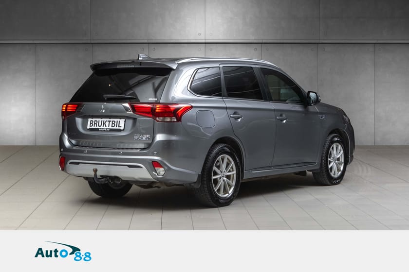 Bilde 5 av Mitsubishi Outlander PHEV Instyle+ / AWD / / Hengefeste