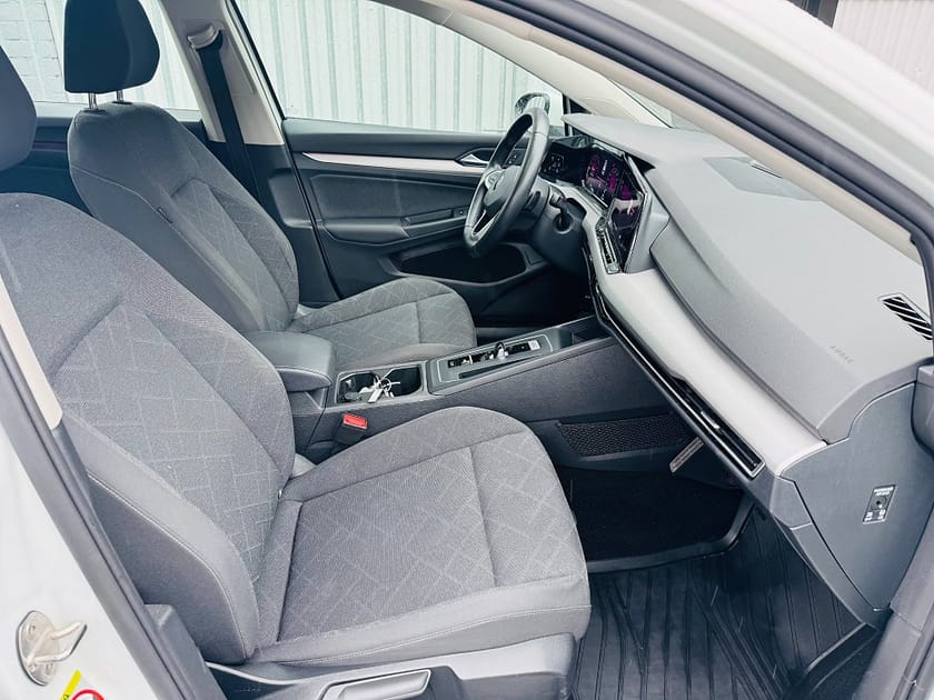 Bild 5 av Volkswagen Golf Sportscombi 1.5 TGI 131HK DSG / VÄRMARE / CARPLAY