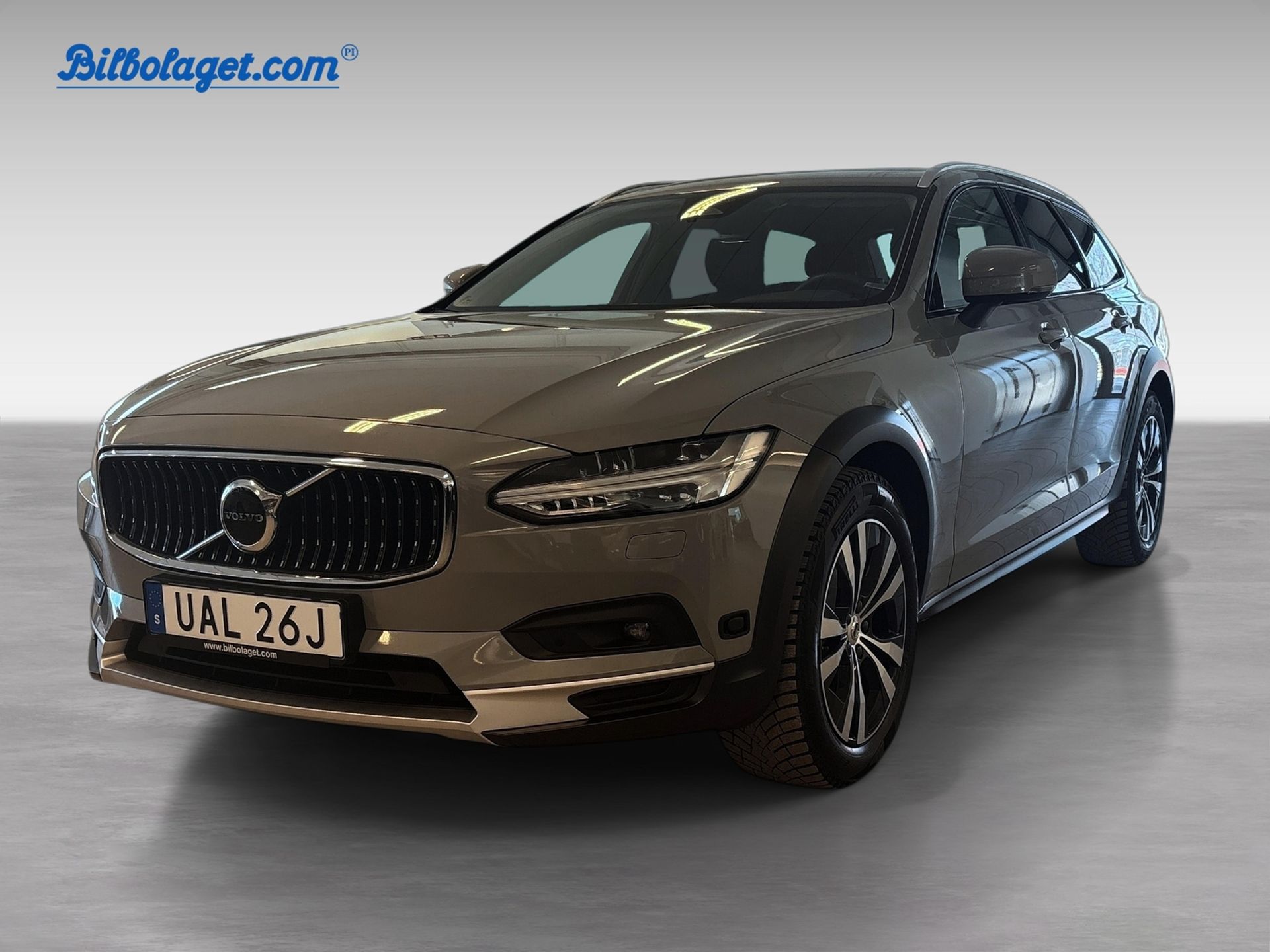 Volvo V90 Cross Country B4