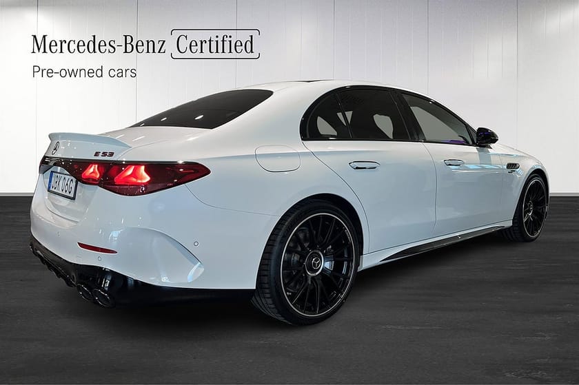 Bild 3 av Mercedes-Benz AMG E 53 HYBRID 4MATIC+ Line Premium Plus Panorama