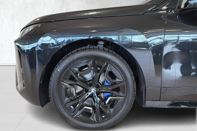 Bilde 3 av BMW iX xDrive60