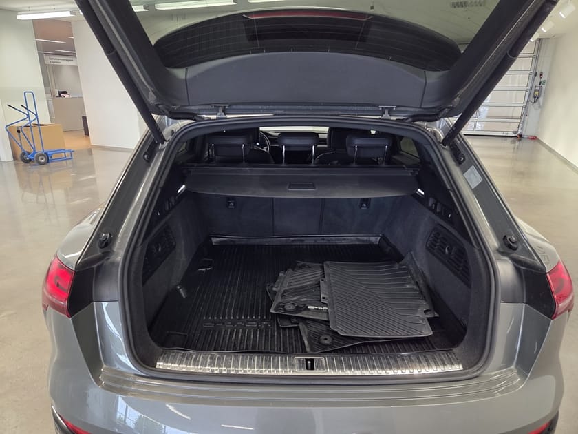 Bild 5 av Audi Q8 55 e-tron quattro