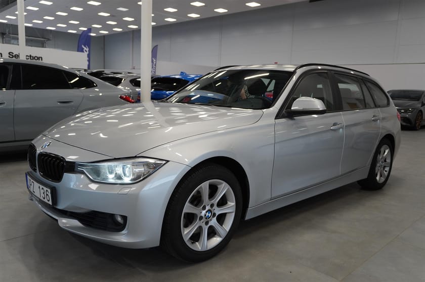 Bild 3 av BMW 328i xDrive Touring Rattvärme Navi Drag Sportstol