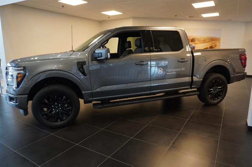 Bild 2 av Ford F-150 SuperCrew Lariat Black Edition 5.0l V8 406hp