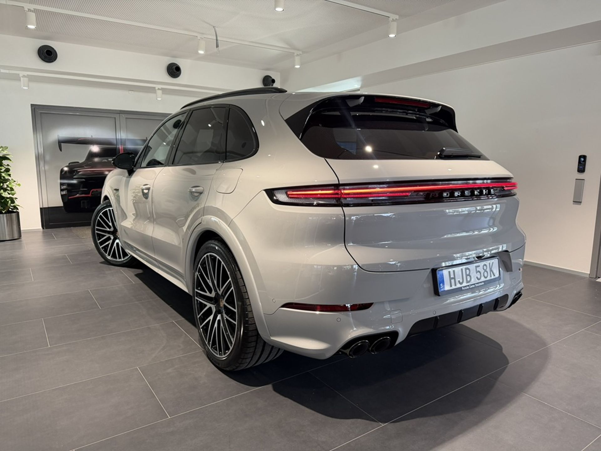 Porsche Cayenne E-HYBRID BLACK EDITION 2026, bild 2/10