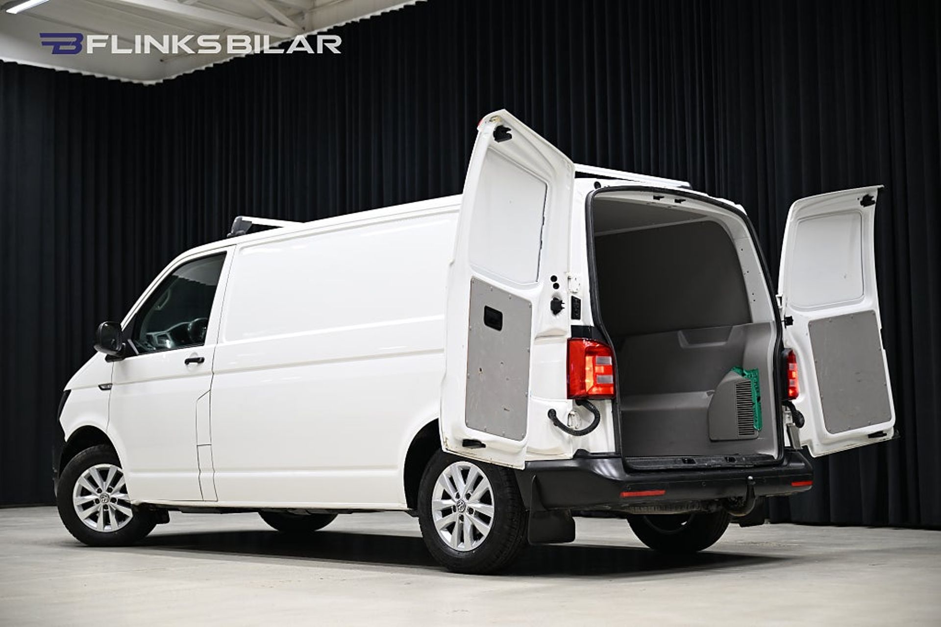 Volkswagen Transporter 2018, bild 6/10