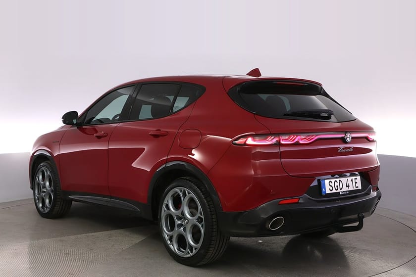 Bild 4 av Alfa Romeo Tonale Plug-in-Hybrid PHEV Veloce Lusso Pano HK Läder Drag
