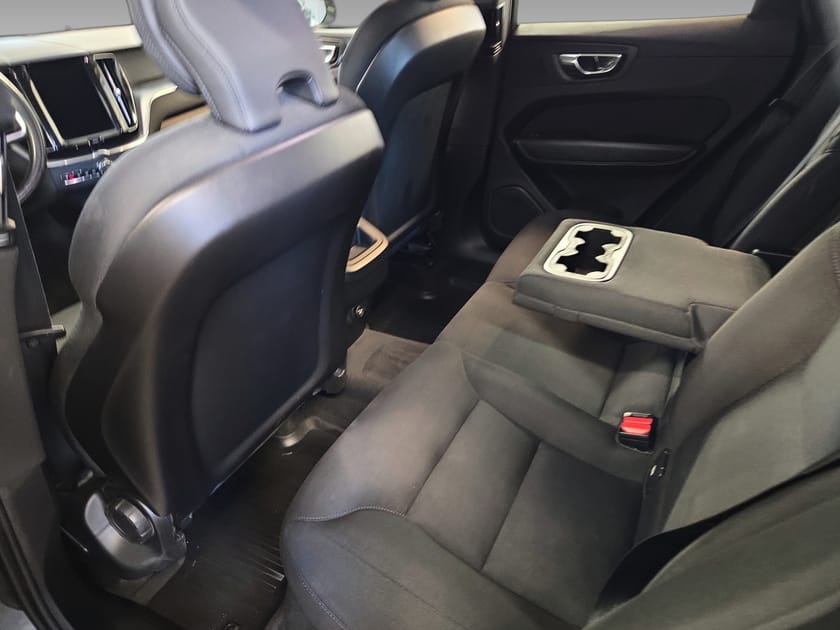 Bild 2 av Volvo XC60 D4 AWD Momentum SE