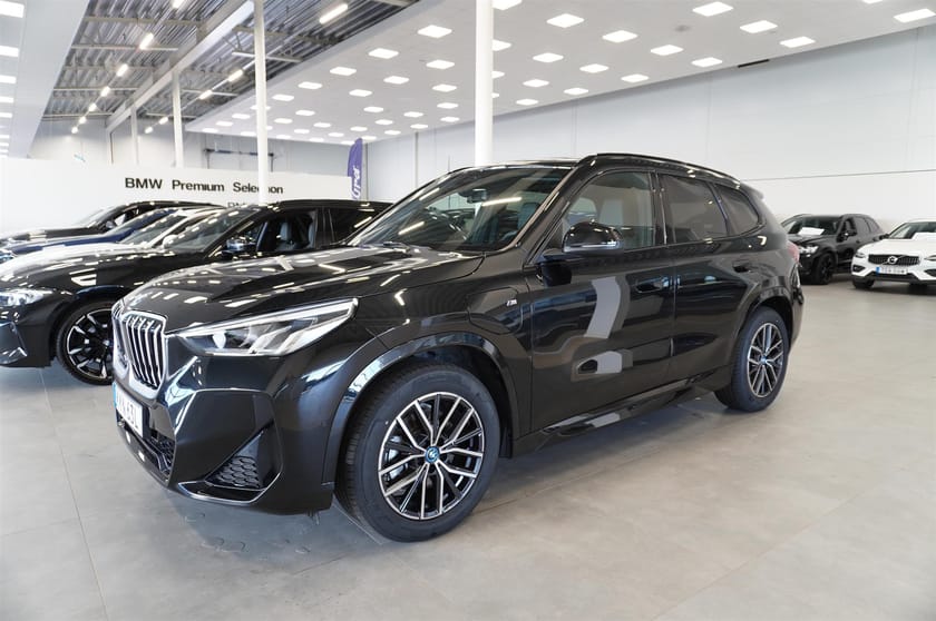 Bild 3 av BMW X1 xDrive25e M-Sport Adaptiv F Rattvärme Tonade Rutor Drag
