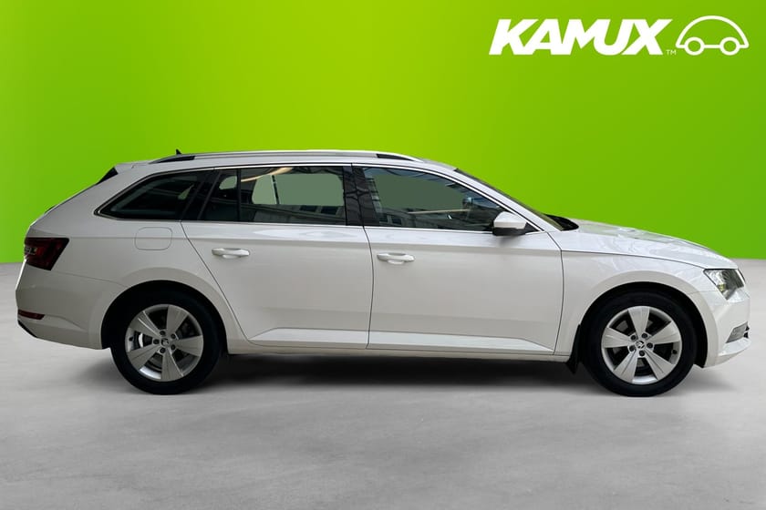 Bild 2 av Škoda Superb Kombi 2.0 TDI Ambition  Värmare Carplay P-sensorer