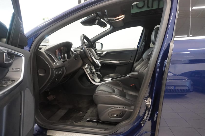 Bild 2 av Volvo XC60 D5 AWD Ocean Race Business Edition Pro 215hk