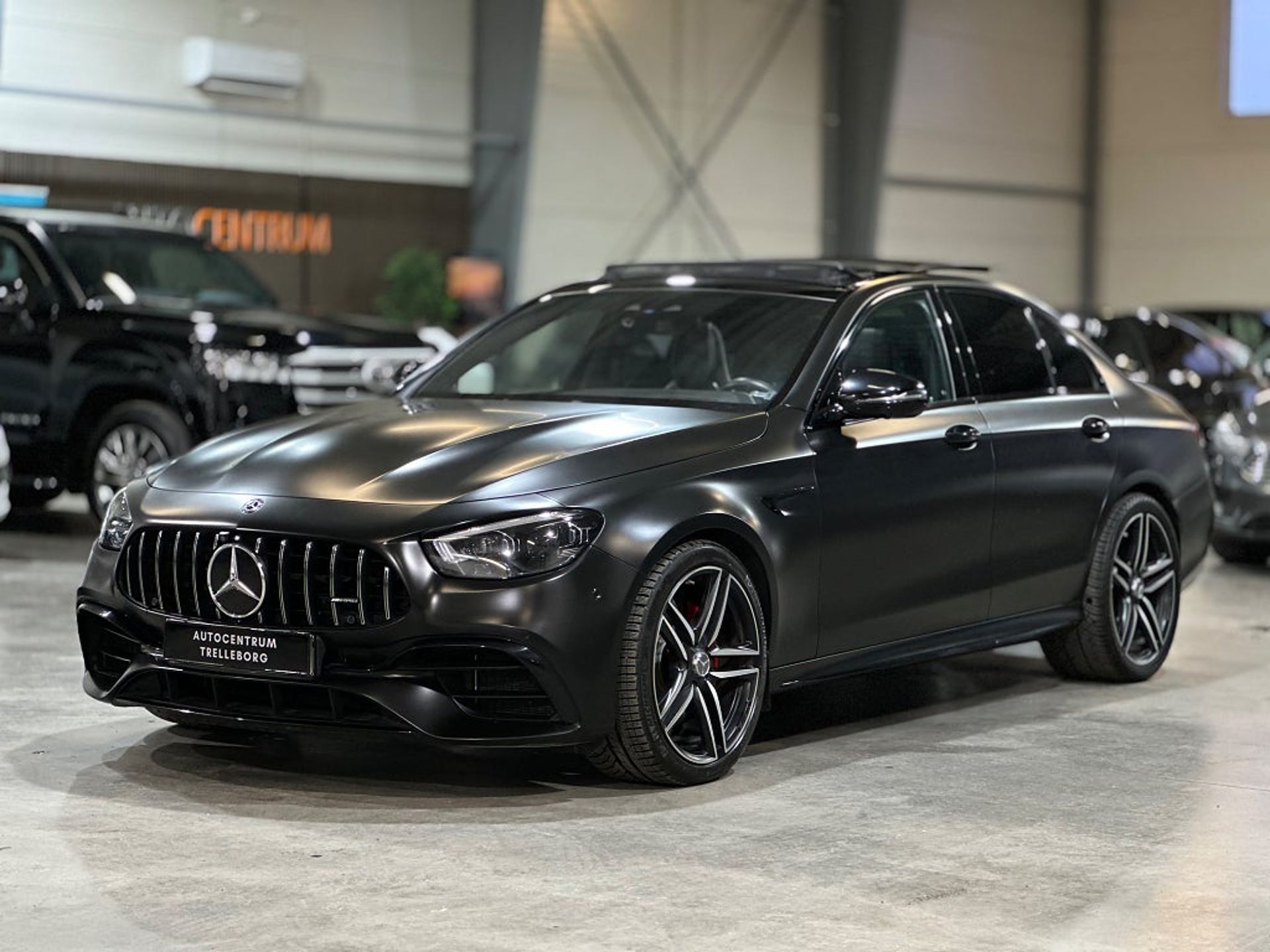Mercedes-Benz E