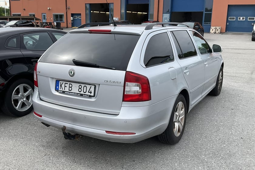 Bild 5 av Škoda Octavia Kombi II 1.8 TSI (160hk) Reparationsobjekt