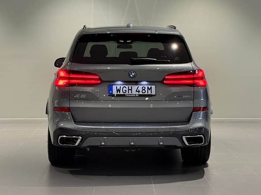 Bild 4 av BMW X5 xDrive50e M Sport Drag HUD H/K Panorama Innovation