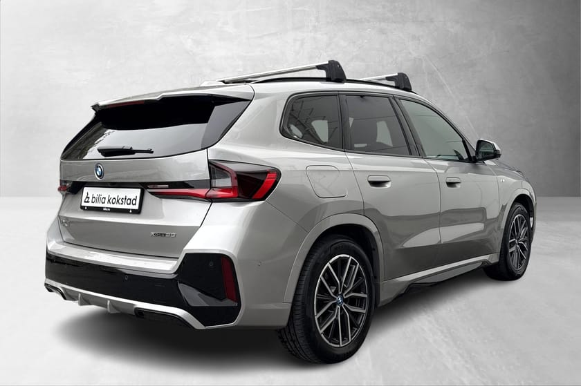 Bilde 4 av BMW iX1 xDrive30 M-Sport,HUD,H.feste,Kamera,Pano,Fully Charged,S+V