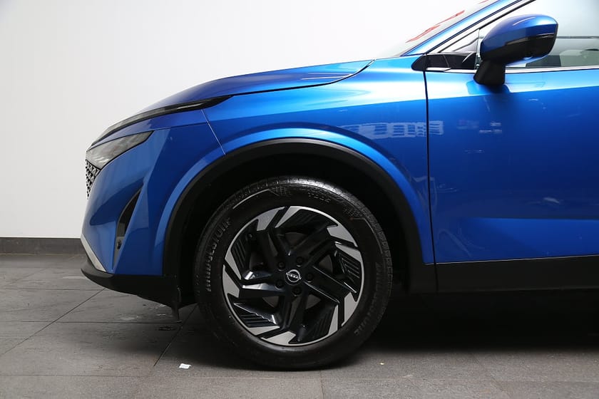 Bild 5 av Nissan Qashqai 1,3 DIG-T 158hk XTRONIC-CVT 360°-kamera Navi Leasbar