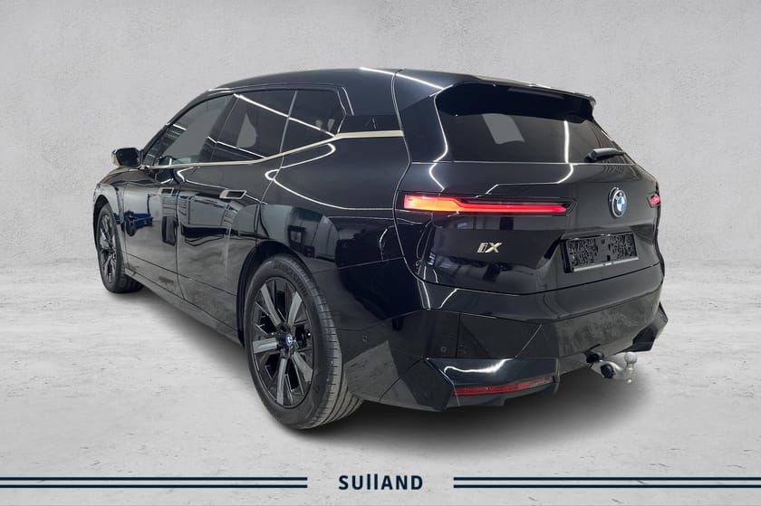 Bilde 3 av BMW iX xDrive40 Fully Charged, Sportspakke, Multifunk.seter++