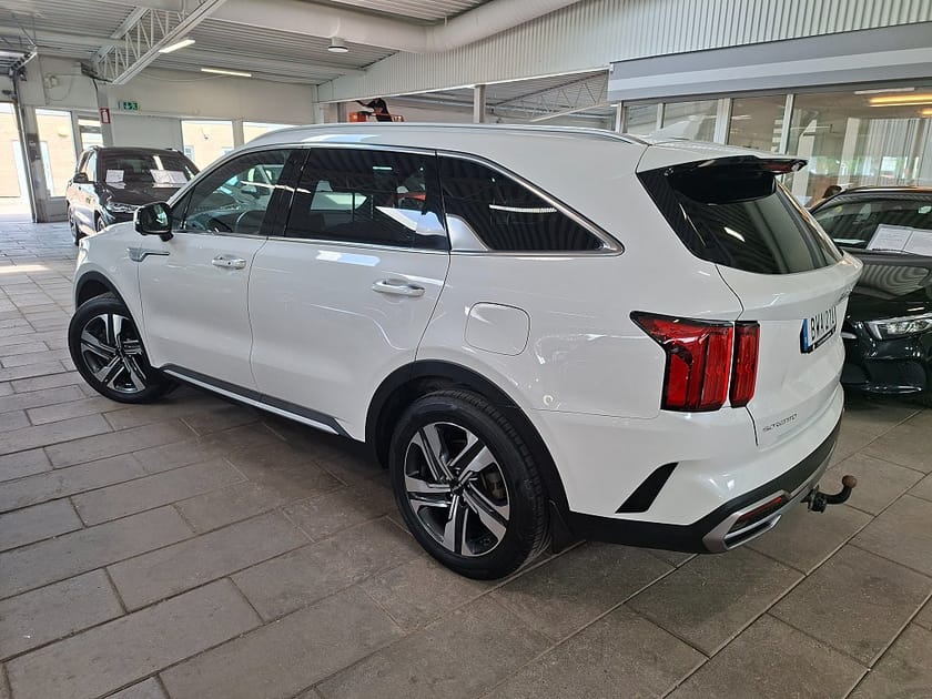 Bild 4 av Kia Sorento PHEV 265hk Adv Plus Drag Pano 7-sits 360° Kamera (Moms)