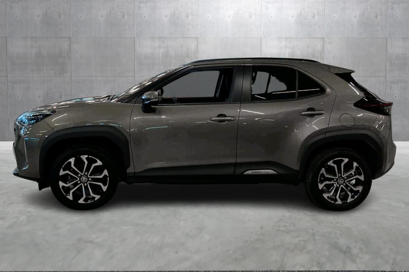 Bilde 2 av Toyota Yaris Cross Hybrid 115 AWD-i Active - LED - Adaptiv cruise - Ryggekam.