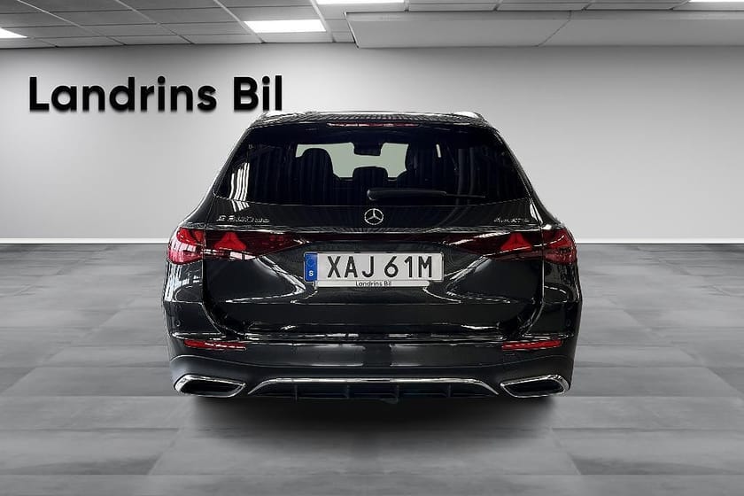 Bild 5 av Mercedes-Benz E 300 de 4MATIC T AMG Line/Glastak/Digital Light/Drag