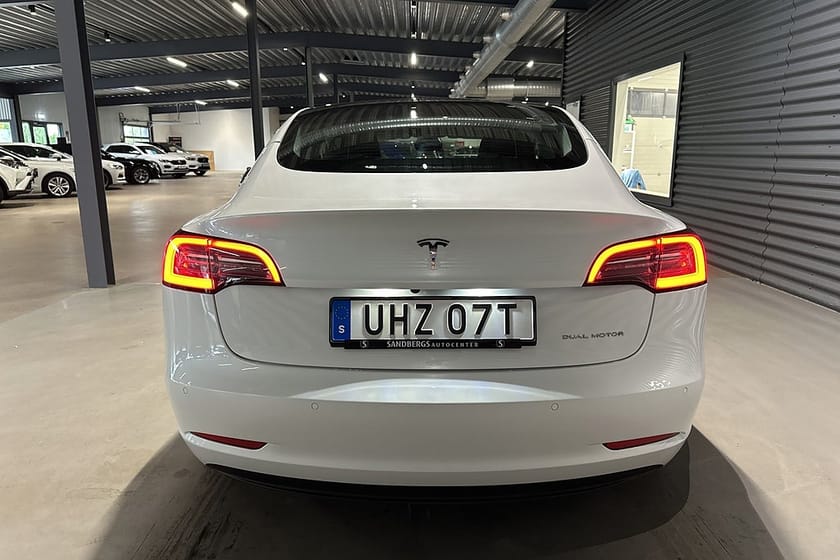 Bild 5 av Tesla Model 3 Long Range AWD Backkamera Värmare Panorama Skinn