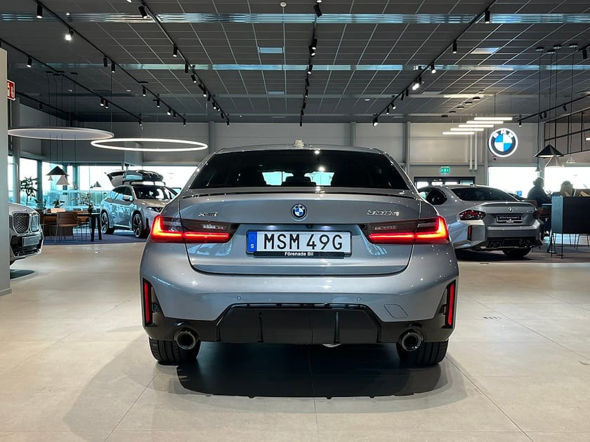 Bild 5 av BMW 330e xDrive Sedan M Sport Pro Rattvärme H/K Drag