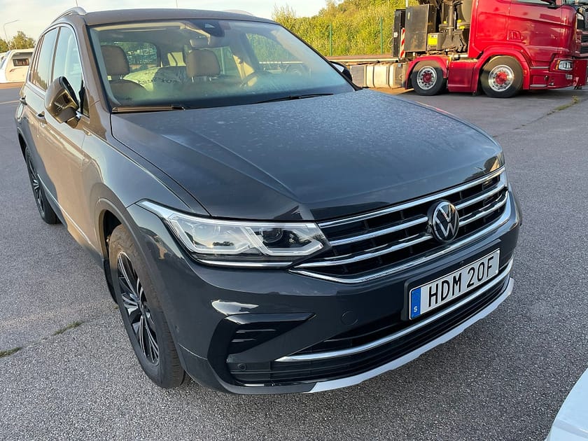 Bild 2 av Volkswagen Tiguan eHybrid Plug in 218HK Elegance