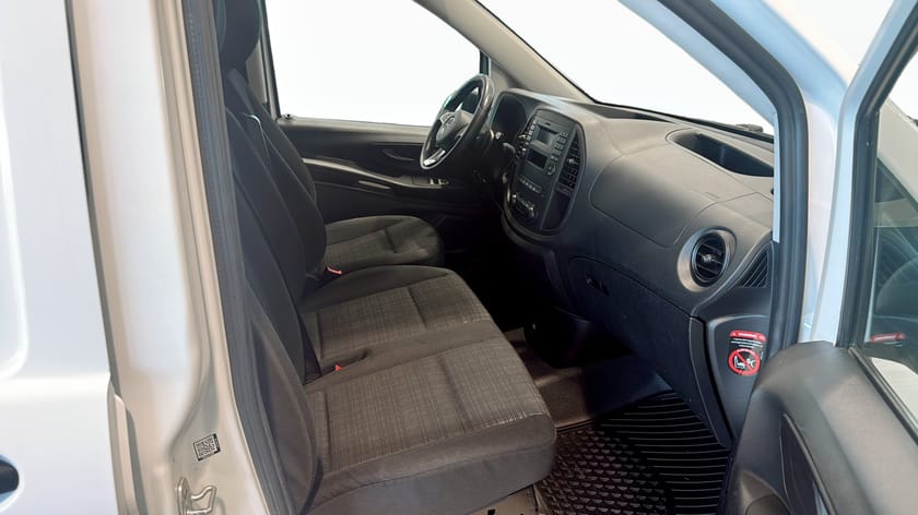 Bild 3 av Mercedes-Benz Vito 116 CDI 2.8t Extra lång | Nyservad | Motorvärmare