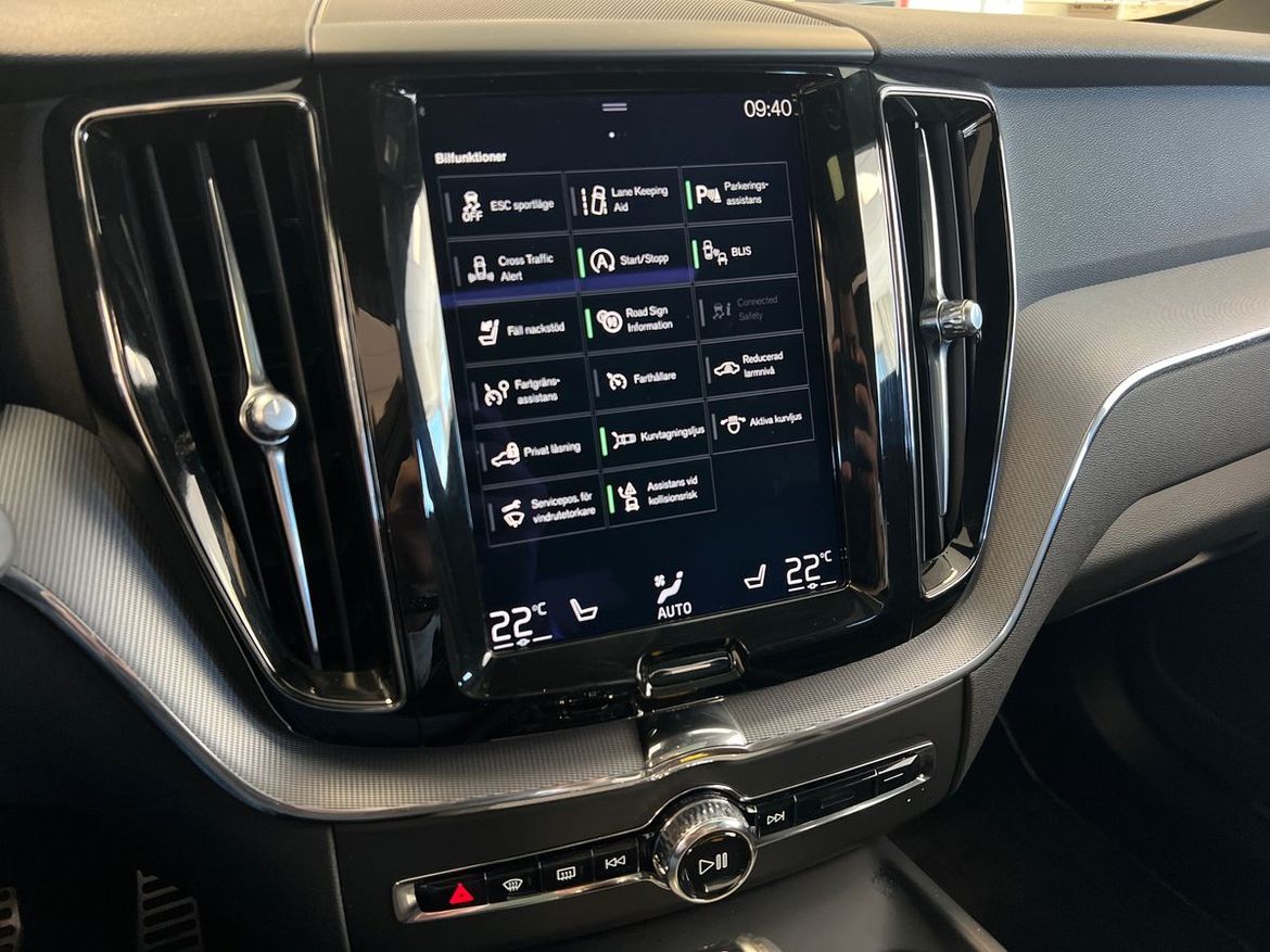 Volvo XC60 2018 - miniatyr 18