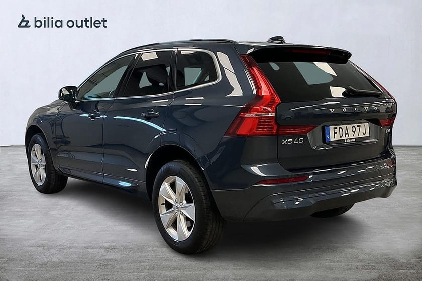 Bild 3 av Volvo XC60 B4 AWD Momentum Advanced Edition II Drag B-kam GOOGLE