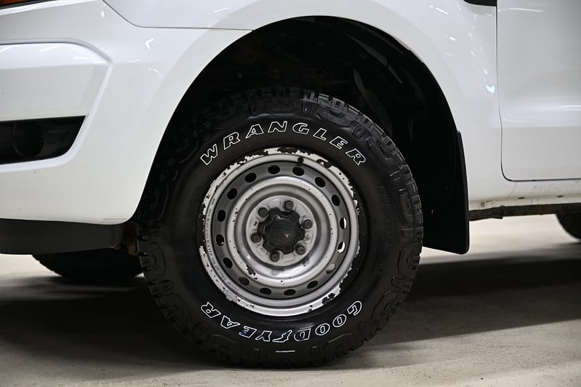 Bild 3 av Ford Ranger SuperCab 160HK Servicebil|Kåpa|Inredd|Drag|Värmare|EnÄgare|Moms
