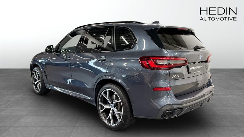 Bild 2 av BMW X5 xDrive45e iPerformance 45e xDrive M-Sport Komfortstol HiFi Drag DAP 360